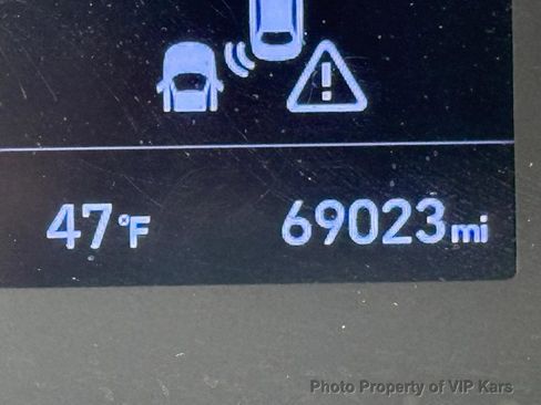 Used 2021 Hyundai Venue SEL image 18