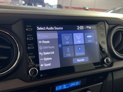 Used 2021 Toyota Tacoma TRD Off-Road w/ Technology Package image 18