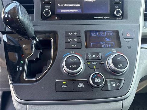 Used 2020 Toyota Sienna XLE FWD image 14