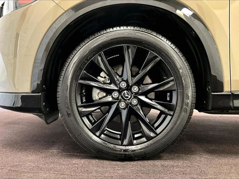 Used 2024 MAZDA CX-5 Carbon Edition image 8