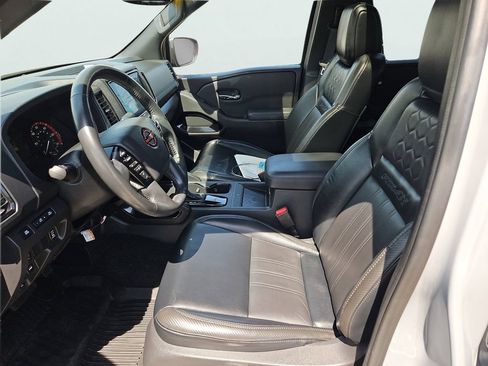 Used 2022 Nissan Frontier PRO-4X w/ Pro-4X Premium Package AWD/4WD image 34