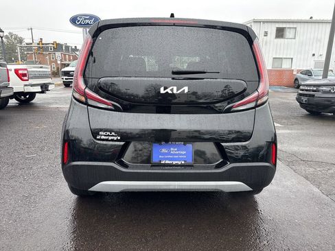 Used 2023 Kia Soul LX FWD image 6