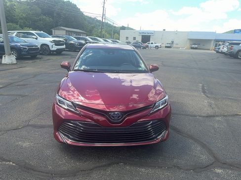 Used 2020 Toyota Camry LE FWD image 2