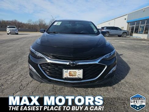 Used 2025 Chevrolet Malibu RS FWD image 3