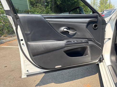Used 2021 Lexus ES 250 AWD/4WD image 17