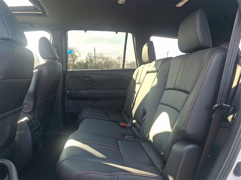 Used 2022 Honda Pilot TrailSport image 10