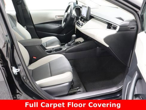 Certified 2025 Toyota Corolla LE image 33