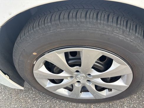 Used 2024 Toyota Corolla LE image 19