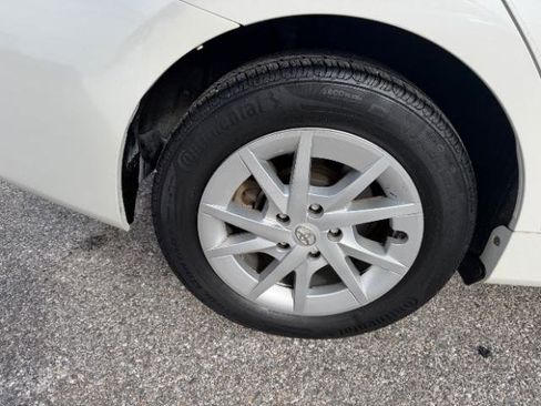 Used 2012 Toyota Prius V Two image 13