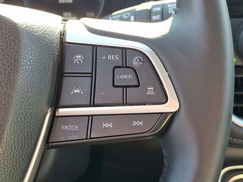 Certified 2025 Toyota Grand Highlander AWD image 22