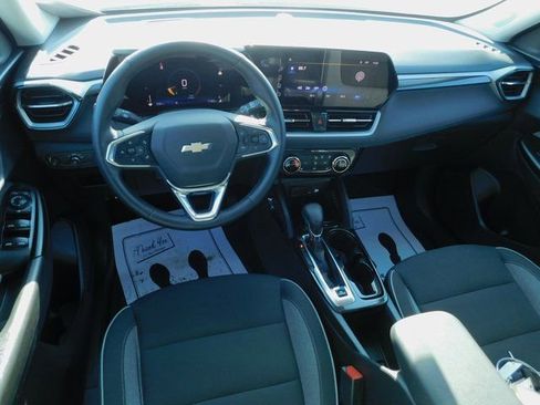 Used 2024 Chevrolet TrailBlazer LT w/ LT Cold Weather Package image 20