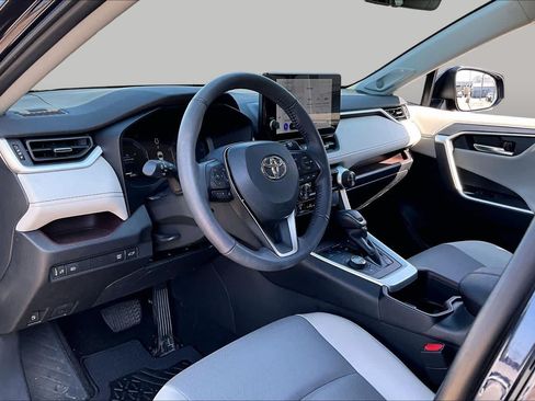 Used 2023 Toyota RAV4 Limited AWD/4WD image 16