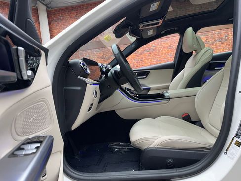 Certified 2022 Mercedes-Benz C 300 4MATIC Sedan image 21