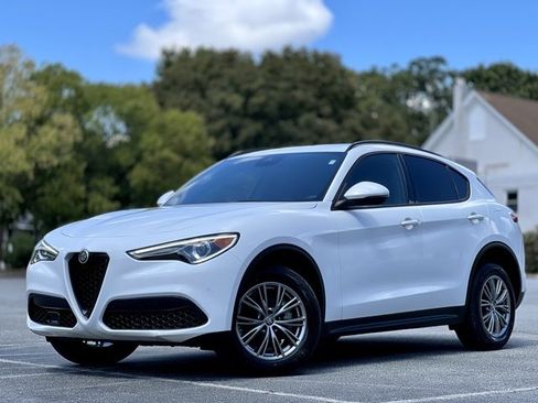 Used 2022 Alfa Romeo Stelvio Sprint image 1