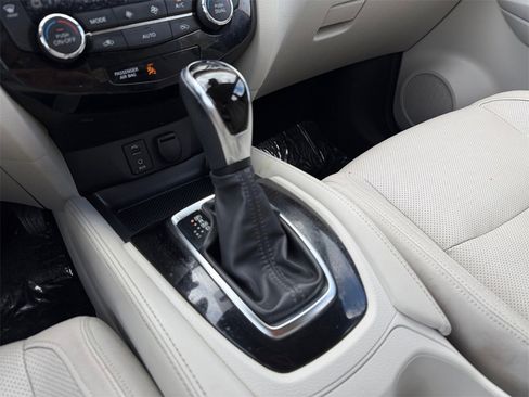 Used 2018 Nissan Rogue Sport SL w/ SL Premium Package image 29