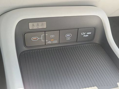 Used 2024 Hyundai Kona SE FWD image 21