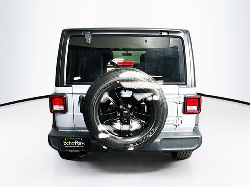 Used 2023 Jeep Wrangler Unlimited Sport image 7