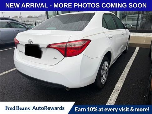Used 2018 Toyota Corolla LE image 7