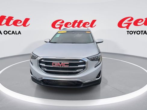 Used 2020 GMC Terrain SLT w/ Preferred Package image 3