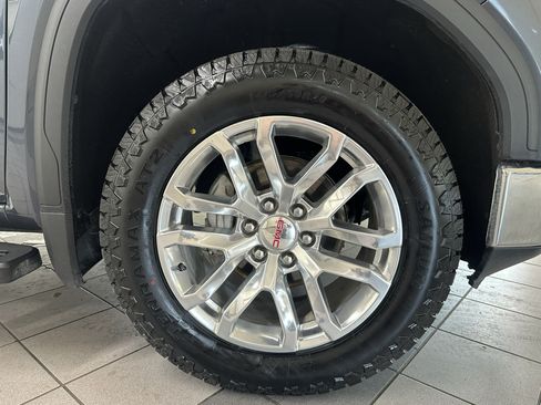 Certified 2021 GMC Sierra 1500 SLT w/ SLT Premium Package AWD/4WD image 15