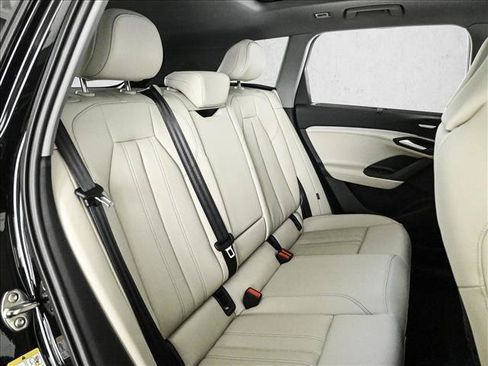 Certified 2025 Audi Q6 e-tron Premium Plus w/ Premium Plus AWD/4WD image 21