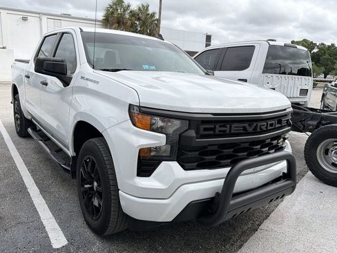 Used 2022 Chevrolet Silverado 1500 Custom AWD/4WD image 1