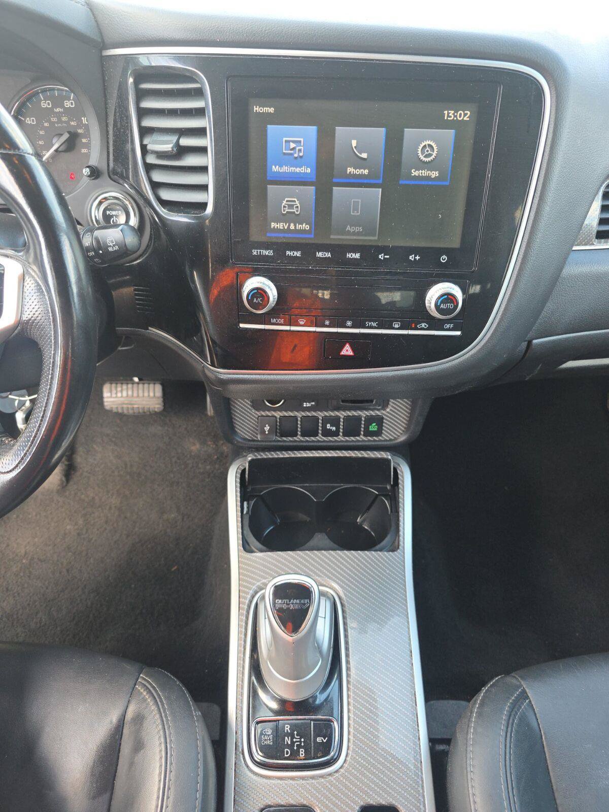 Used 2022 Mitsubishi Outlander LE AWD/4WD image 8