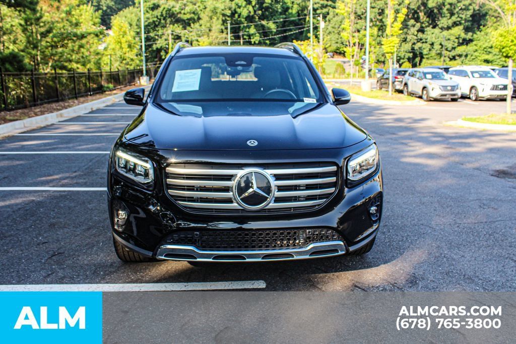 Used 2024 Mercedes-Benz GLB 250 4MATIC image 9