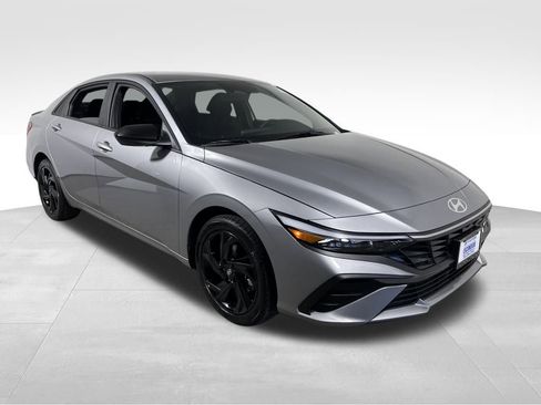 New 2026 Hyundai Elantra Sport image 7