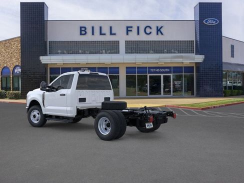 New 2026 Ford F350 XL w/ XL Chrome Package AWD/4WD image 4