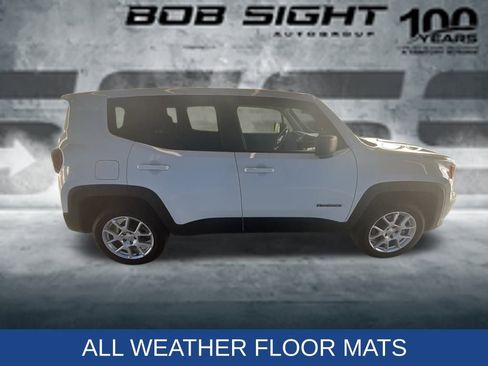 Used 2023 Jeep Renegade Latitude image 8