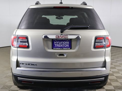 Used 2016 GMC Acadia SLE image 9