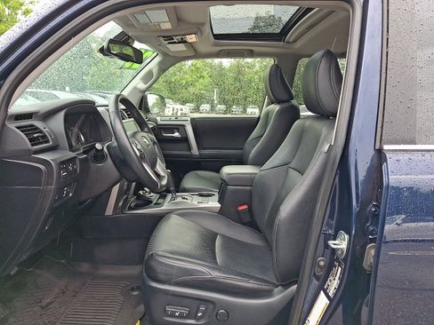 Used 2023 Toyota 4Runner Limited AWD/4WD image 13