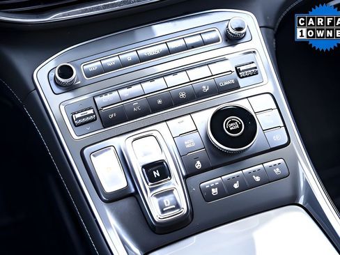 Used 2022 Hyundai Santa Fe Calligraphy image 32