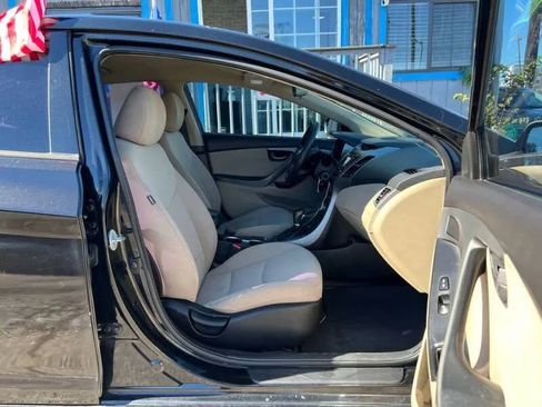 Used 2014 Hyundai Elantra SE w/ Option Group 02 image 11