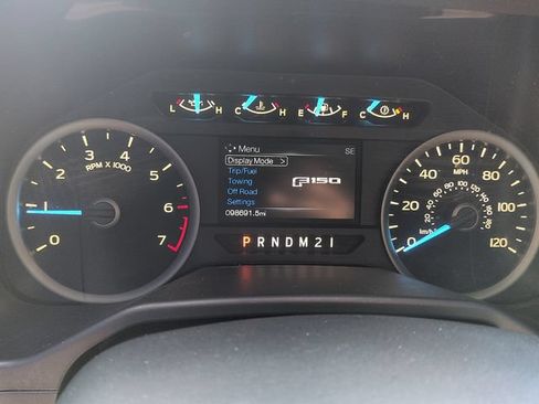 Used 2016 Ford F150 XLT w/ Equipment Group 302A Luxury AWD/4WD image 21