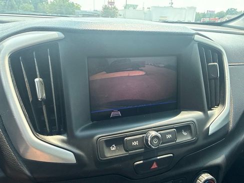 Used 2021 GMC Terrain SLE FWD image 31