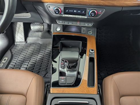 Used 2021 Audi Q5 2.0T Premium w/ Convenience Package image 28