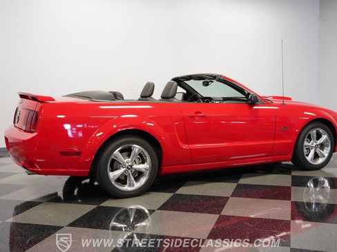 Used 2007 Ford Mustang GT Premium image 14