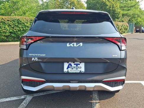 Used 2023 Kia Sportage LX AWD/4WD image 5