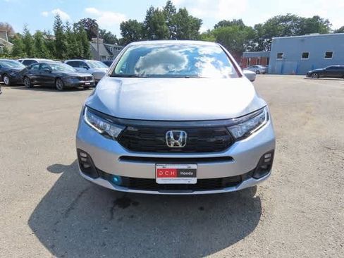 New 2026 Honda Odyssey Touring image 6