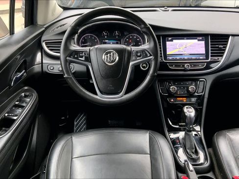 Used 2018 Buick Encore Essence image 5