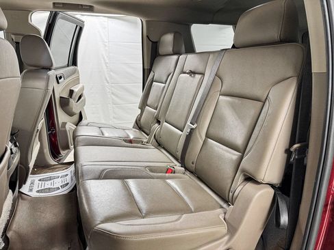 Used 2019 GMC Yukon XL SLT w/ Open Road Package AWD/4WD image 8
