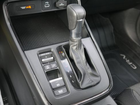 Used 2023 Honda CR-V LX image 13