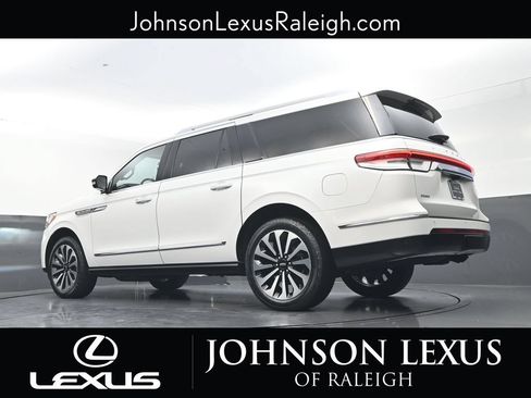 Used 2023 Lincoln Navigator L Reserve AWD/4WD image 20