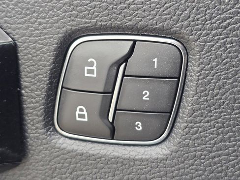 Used 2019 Ford F250 Lariat image 15