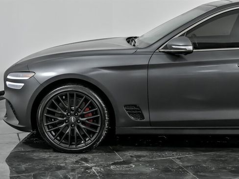 Used 2022 Genesis G70 3.3T Launch Edition image 6