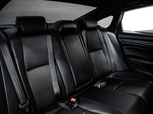 Used 2021 Honda Accord Sport image 32