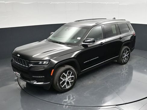 Used 2024 Jeep Grand Cherokee L Limited w/ Luxury Tech Group II image 54