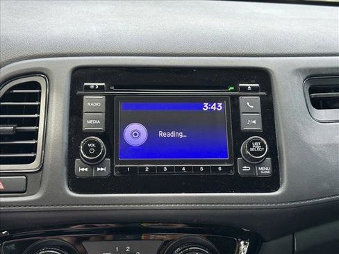 Used 2022 Honda HR-V LX image 11